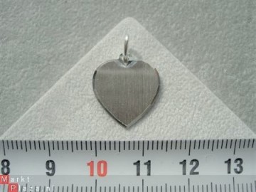 Zilveren graveerplaatje 15mm -Hartje