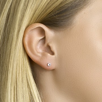 Zilveren oorbellen ROND 4mm zirkonia
