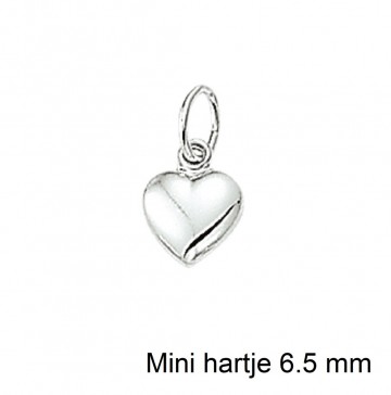 Zilveren mini hartje 6.5 mm hangertje