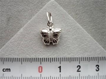 Zilveren vlinder 12mm hangertje