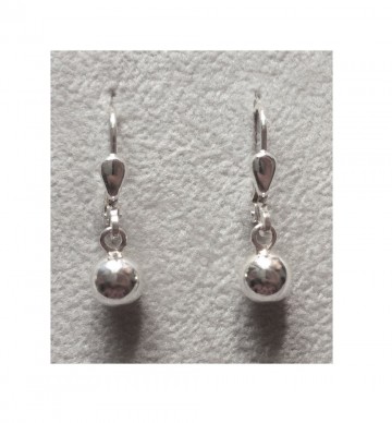 Zilveren balletjes 6mm oorbellen / hangertjes