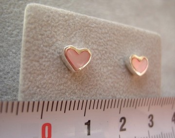 Zilveren oorbellen hartjes roze parelmoer