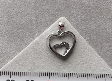 Zilveren hanger 2 hartjes met zirkonia's