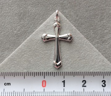 Zilveren kruisje hanger 24 mm