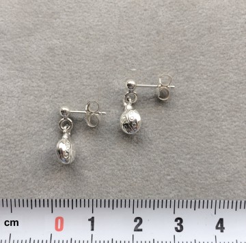 Zilveren lieveheersbeestjes oorbellen stekertjes