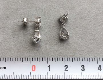 Zilveren oorhangers zirkonia stekertjes