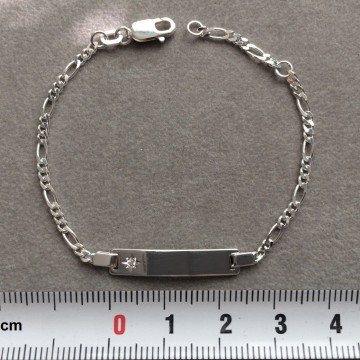 Zilveren graveerarmband 14-16 cm, zirkonia figaro