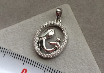 Zilveren moeder + kind hanger, geboorte baby zirkonia.