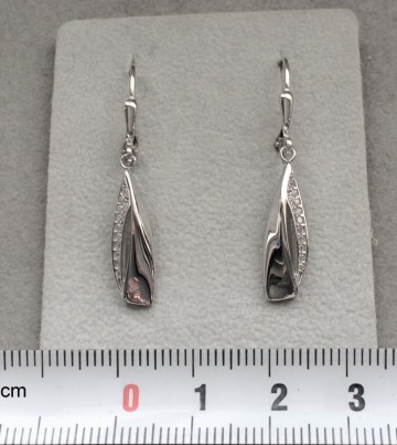 Zilveren dames oorbellen hangertjes brisur