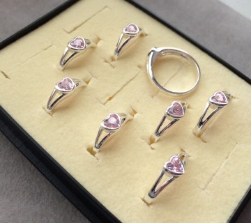 Zilveren ring hart roze zirkonia kinderring