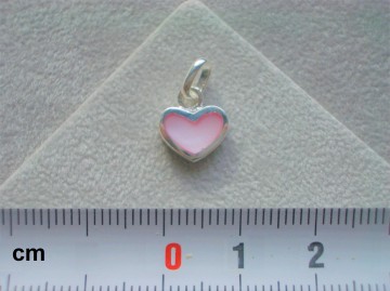 Zilveren roze hartje (parelmoer) 9 mm hanger