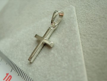 Zilveren kruisje 15 mm hanger