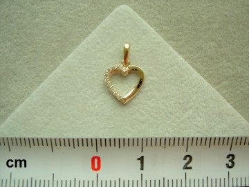 Gouden hartje hanger met zirkonia's 9mm