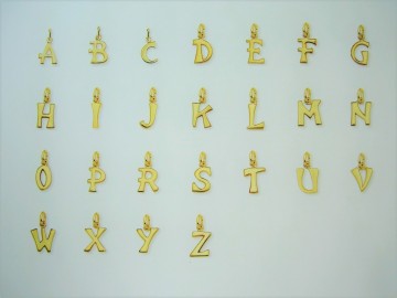 Gouden letter hanger (10mm)