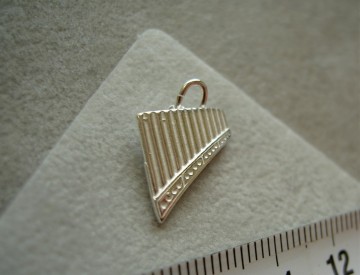 Zilveren panfluit hanger