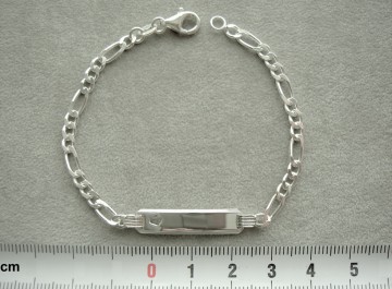 Zilveren plaatarmbandje met hartje -18 cm