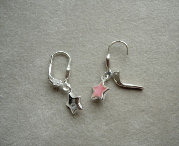 Zilveren oorbellen Roze ster hangertjes