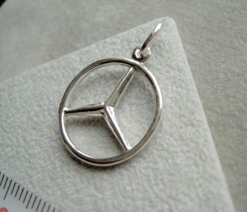 Zilveren Mercedes ster auto hanger