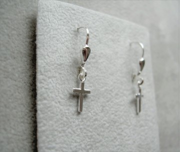 Zilveren kruis hangertjes oorbellen kruisjes