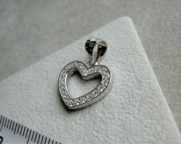 Zilveren hanger hart met zirkonia's