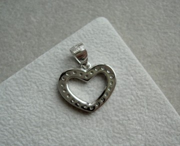 Zilveren hanger hart met zirkonia's