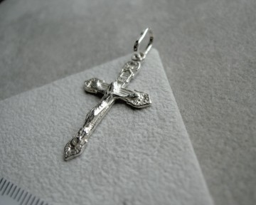 Zilveren kruis + corpus 27 mm hanger