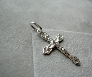 Zilveren kruis + corpus 27 mm hanger