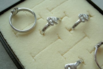 Zilveren paard ring  (Kinderring)