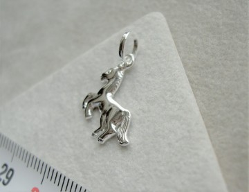 Zilveren paard 14 mm hanger