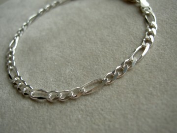 Zilveren figaro armband 19 cm - 4mm breed