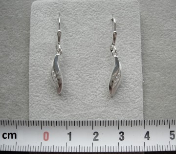 Zilveren damesoorbellen hangertjes met steentjes