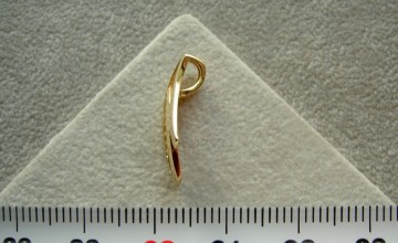 Gouden hanger met steentjes, 18 mm