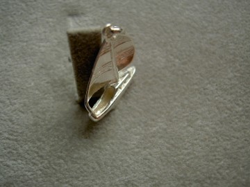 Zilveren zeilboot - boot hanger