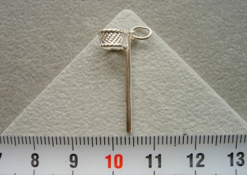 Zilveren korfbal paal hanger