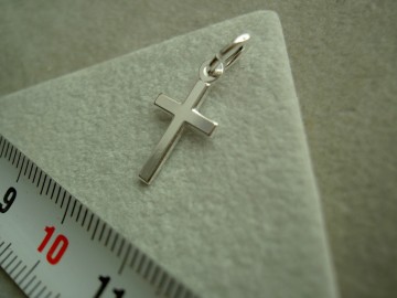 Zilveren kruisje 13 mm hanger