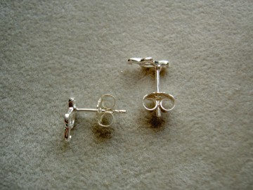 Zilveren muzieksleutel oorbellen