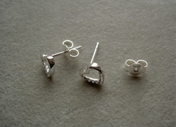 Zilveren hartjes oorbellen steentjes
