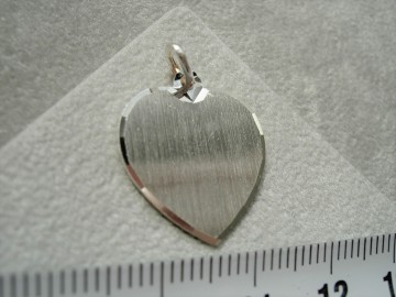 Zilveren graveerplaatje hart facet