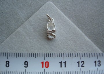 Zilveren babyschoentje hangertje