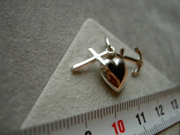 Zilveren geloof hoop en liefde 15mm hanger