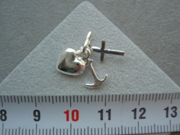 Zilveren geloof hoop en liefde 11mm hanger