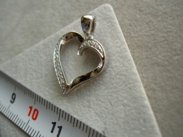 Zilveren hart hanger met zirkonia's