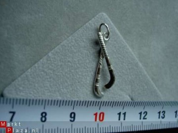 Zilveren hockeysticks hockey hanger