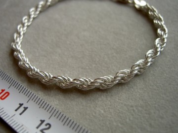 Zilveren dames armbandje 19 cm - 4 mm