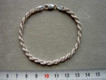 Zilveren dames armbandje 19 cm - 4 mm Koord