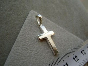 Zilveren kruis hanger 18 mm