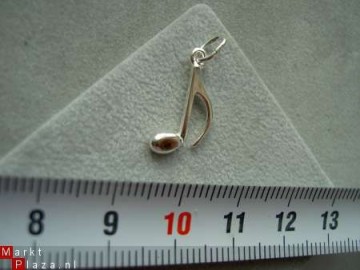 Zilveren muzieknoot hanger