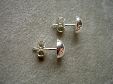 Zilveren oorbellen 8mm half rond