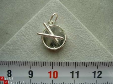 Zilveren trommel hanger