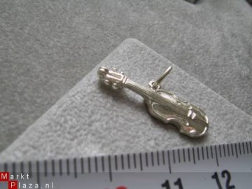 Zilveren viool hanger
